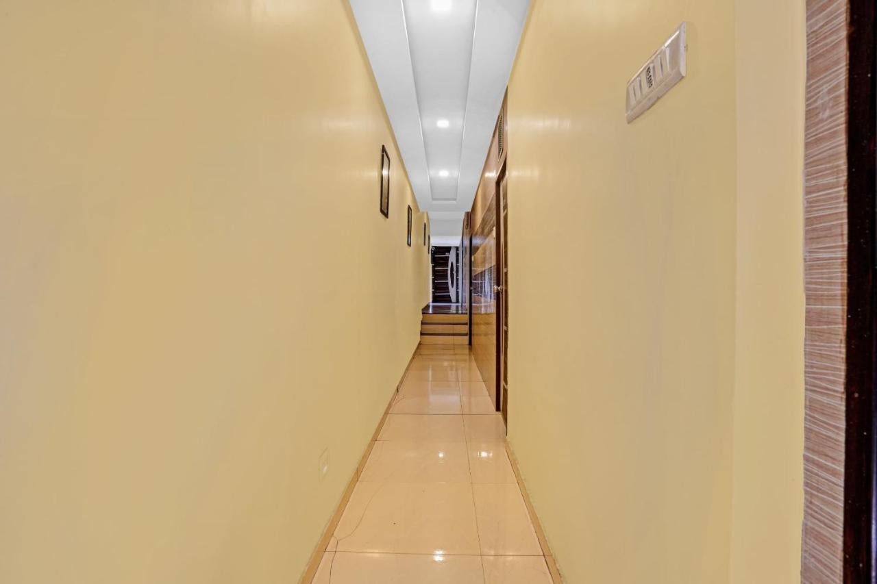 Oyo 84398 Maroshi Residency Bombay Exterior foto