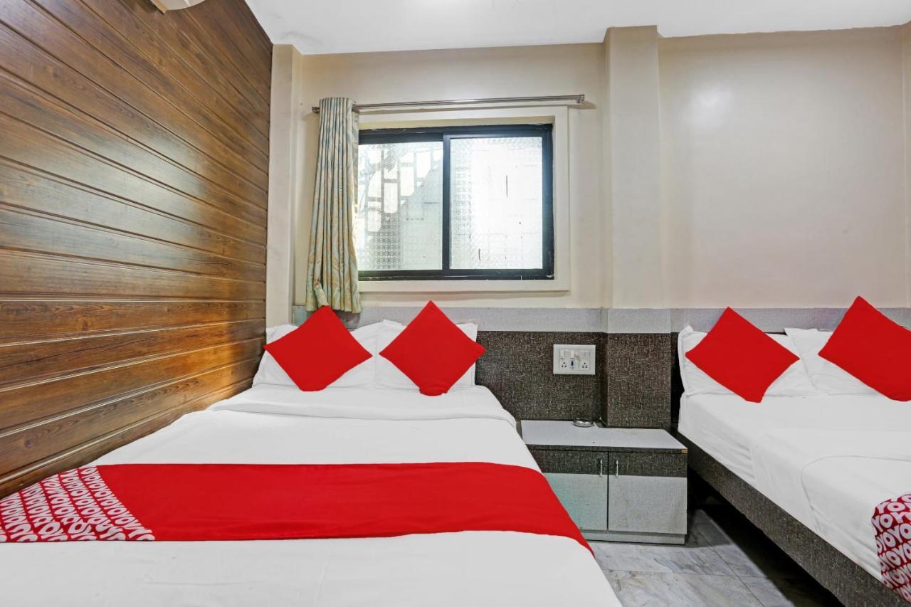 Oyo 84398 Maroshi Residency Bombay Exterior foto